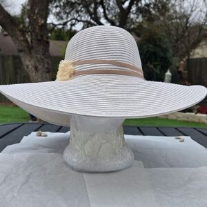 August Hats Wide Brim Hat Elegant Whimsical Woven 100% Paper